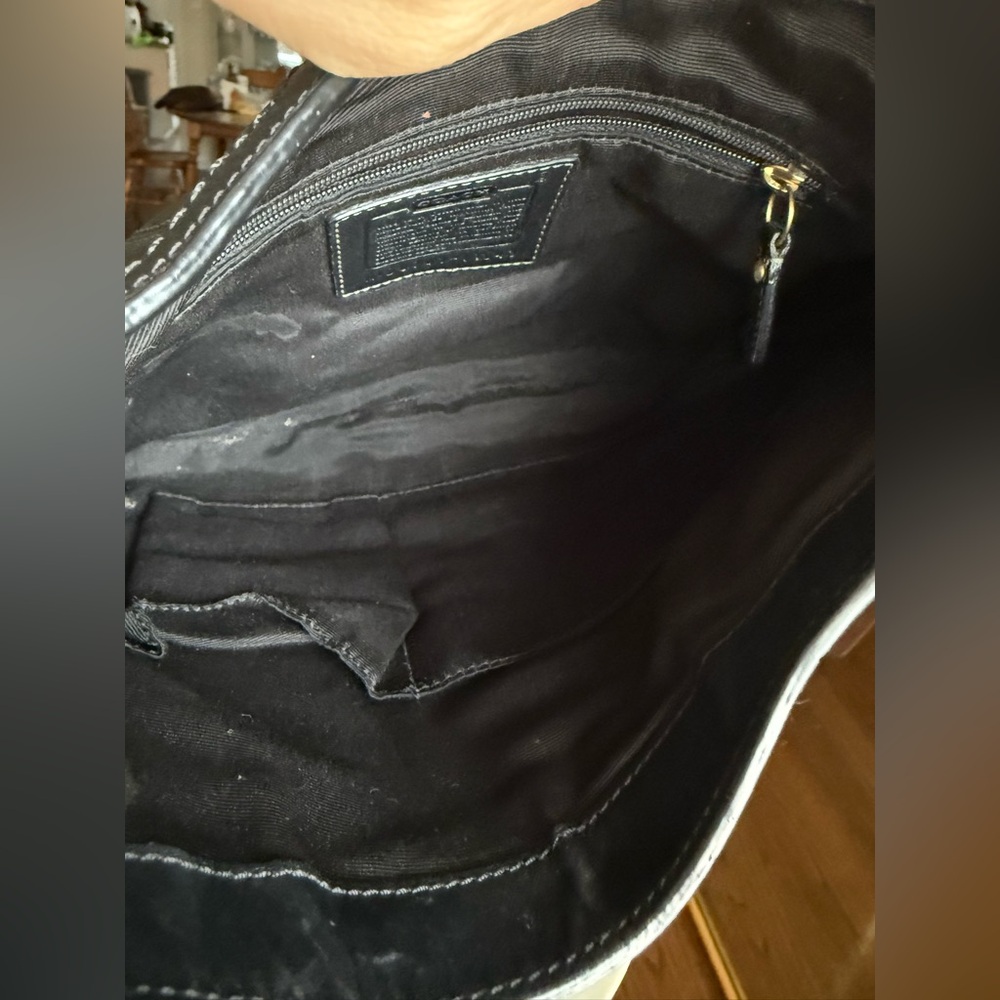 Coach Hamilton Black Leather Brass Hardware Shoulder Bag - Picture 10 of 10